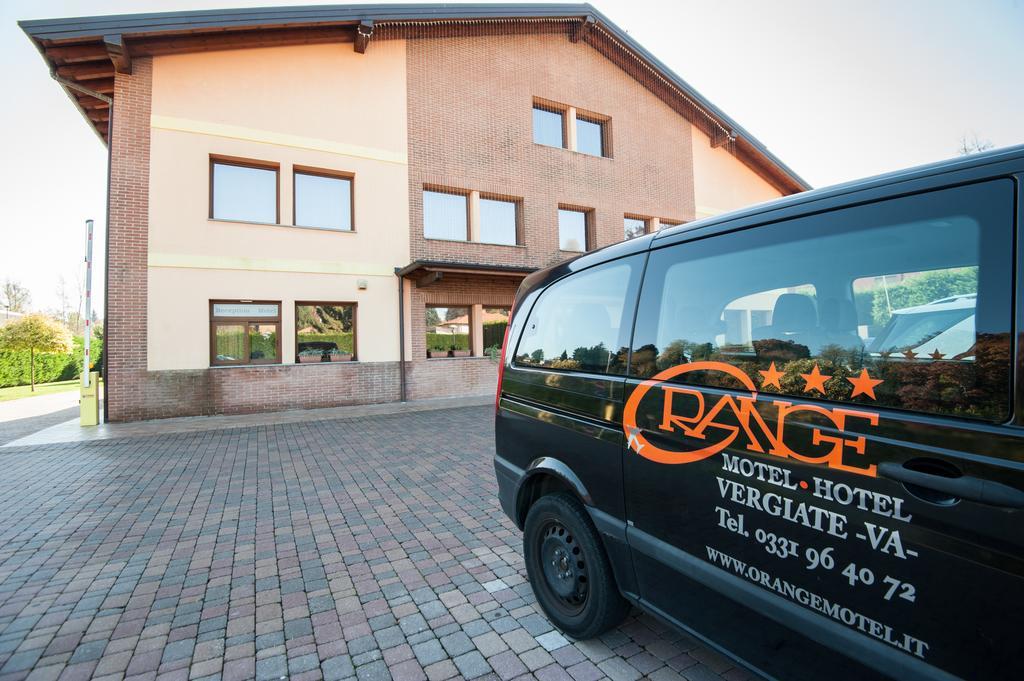 Orange Motel Vergiate Eksteriør billede